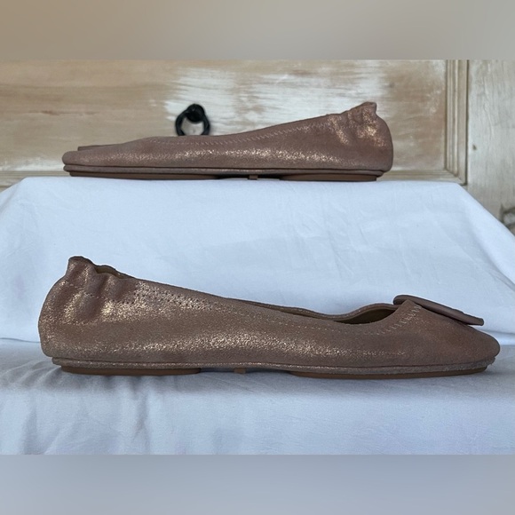 Tory Burch metallic sea shell pink minnie travel ballet flats, Size 8.5 - Picture 5 of 5